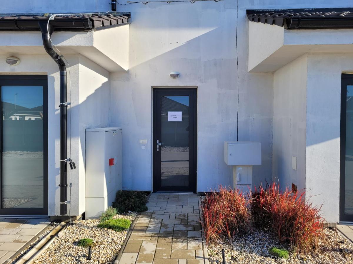 Apartman Neva Galanta Exteriér fotografie